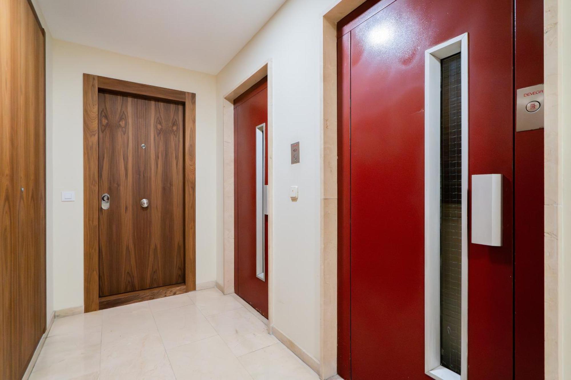 Apartamento Reformado Para 6 Personas En Plena Gran Via Alquiler Temporal มาดริด ภายนอก รูปภาพ