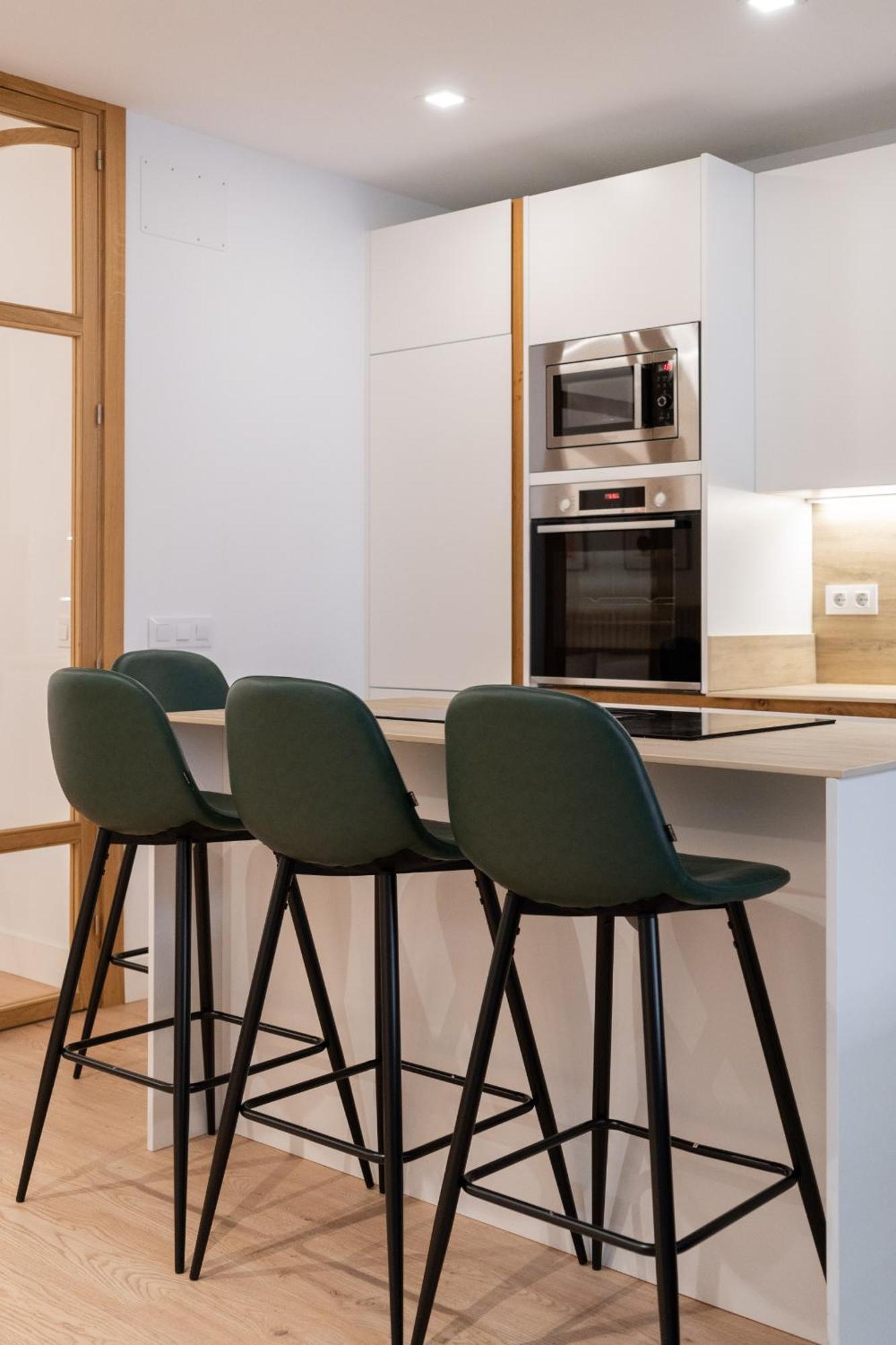 Apartamento Reformado Para 6 Personas En Plena Gran Via Alquiler Temporal มาดริด ภายนอก รูปภาพ