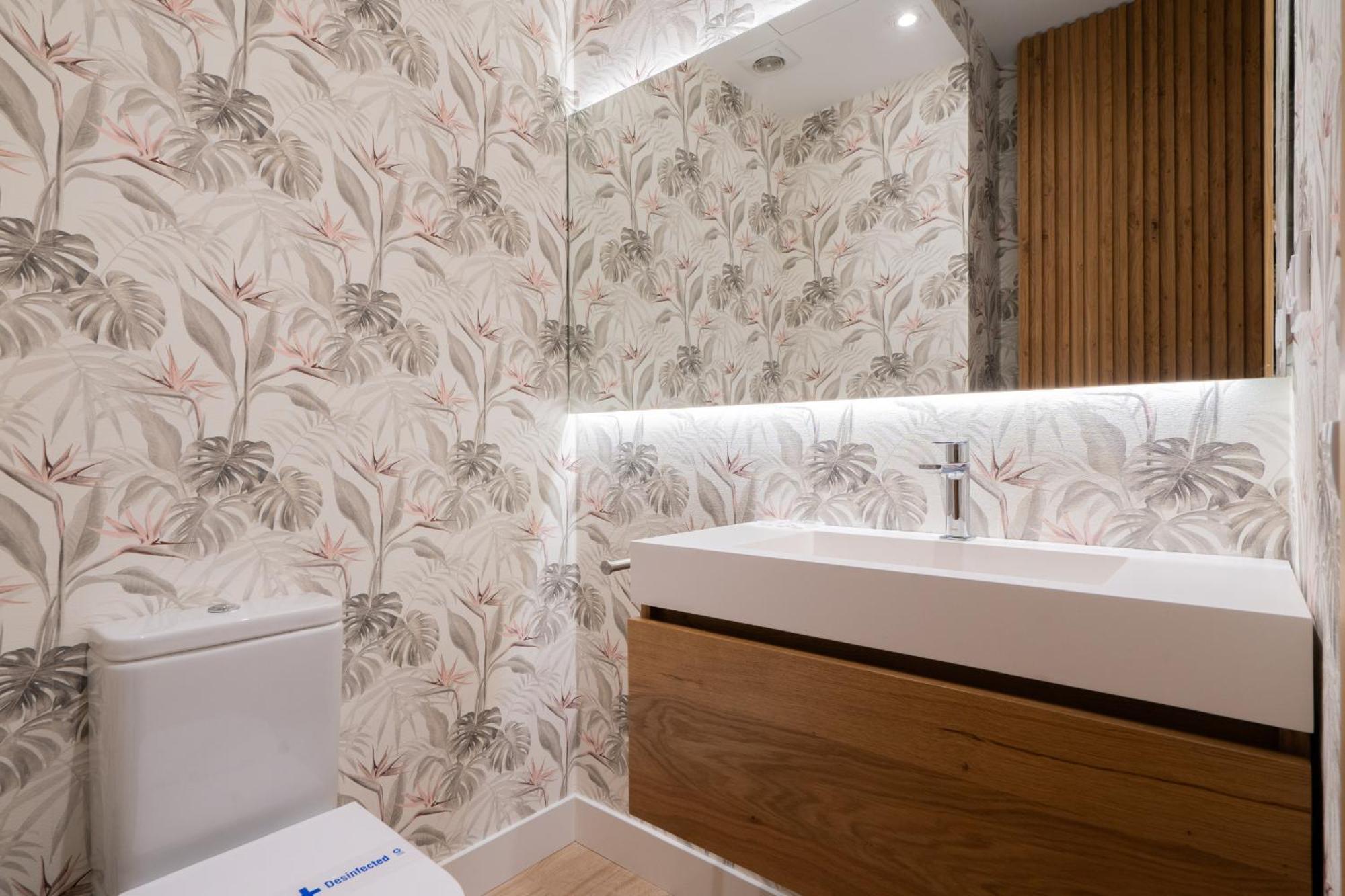 Apartamento Reformado Para 6 Personas En Plena Gran Via Alquiler Temporal มาดริด ภายนอก รูปภาพ